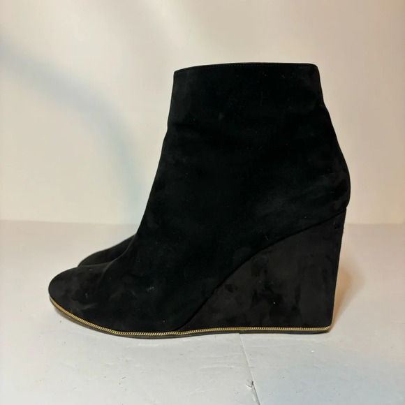 Salvatore Ferragamo Womens Boutique Black Suede High Wedge Ankle Bootie Size 9 B - Picture 1 of 11